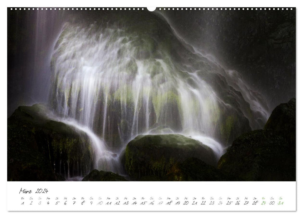 Wasserfälle klein und groß (CALVENDO Premium Wandkalender 2024)