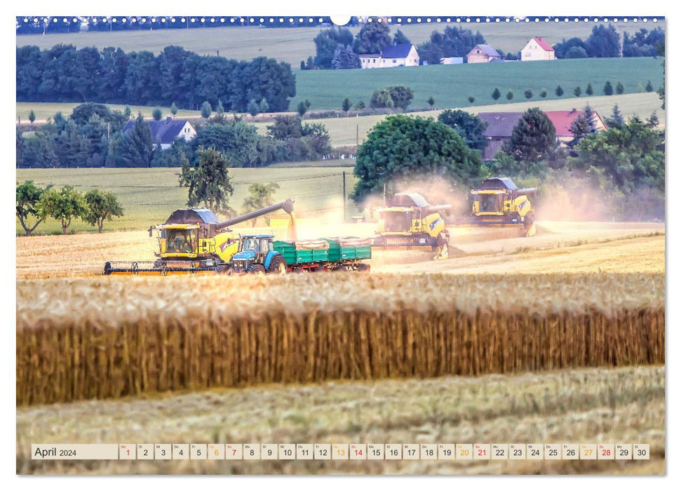 Combine harvester - autonomously on the move (CALVENDO wall calendar 2024) 