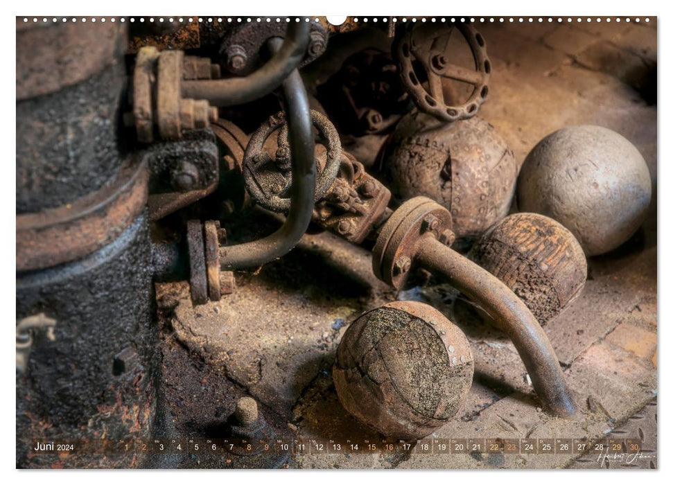 Lostplaces Silent Places II (CALVENDO Premium Wall Calendar 2024) 