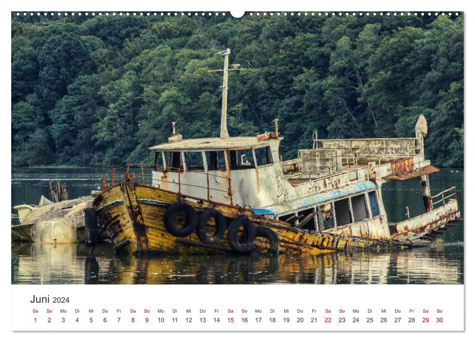 Gestrandet - Schiffswracks in der Bretagne (CALVENDO Wandkalender 2024)