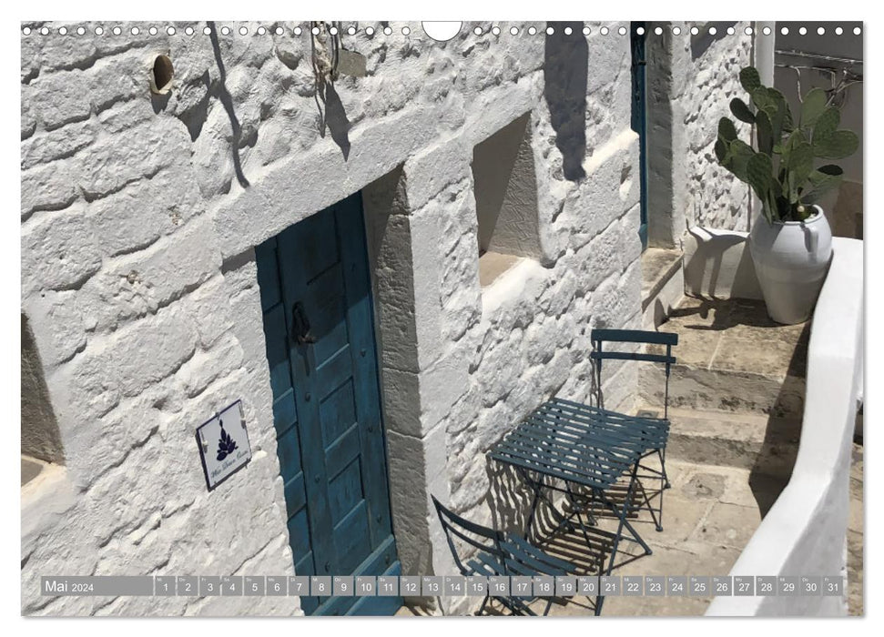 Puglia's white villages (CALVENDO wall calendar 2024) 