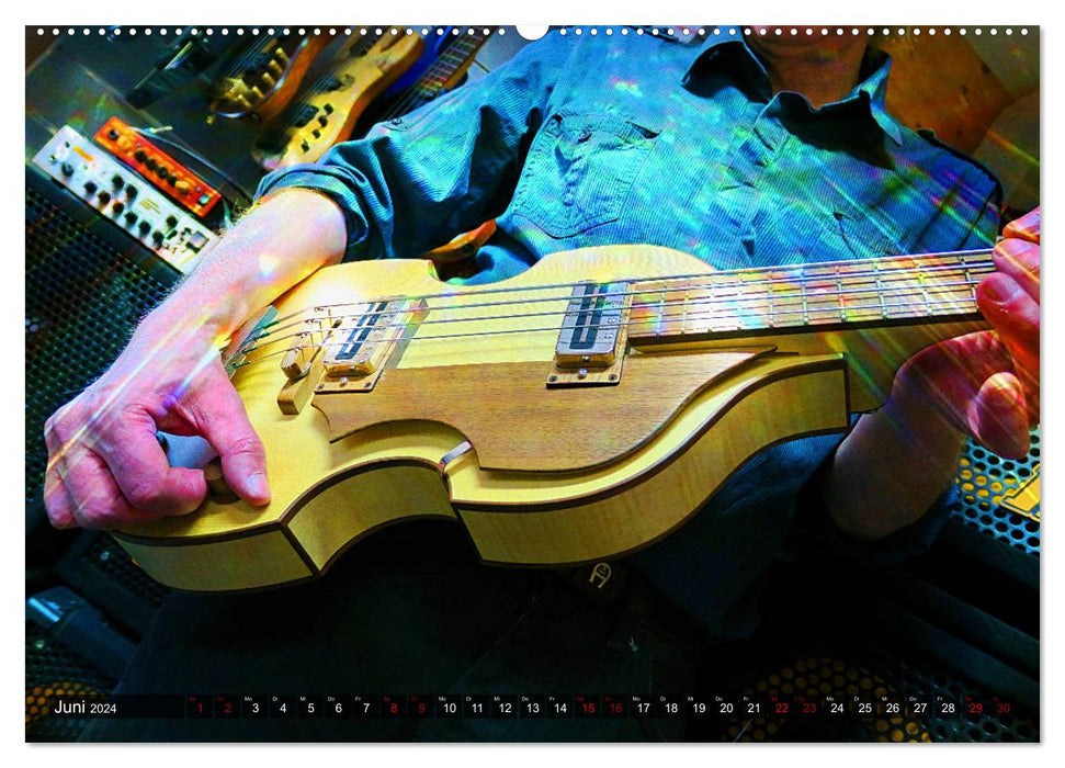Bassgitarren in Szene gesetzt (CALVENDO Premium Wandkalender 2024)
