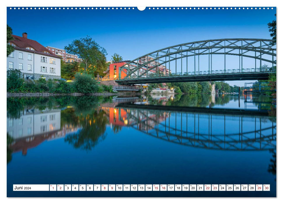 Halle-Saale - Meine Stadt im Spiegel (CALVENDO Premium Wandkalender 2024)