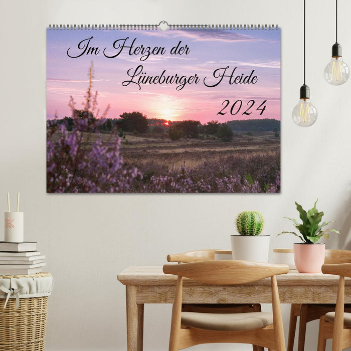 Au cœur de la lande de Lunebourg (calendrier mural CALVENDO 2024) 