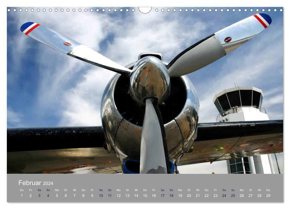 Lockheed Super Constellation - Legende der Lüfte (CALVENDO Wandkalender 2024)