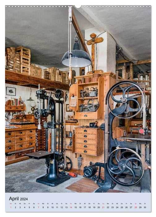 Old workshops, workbenches and hand tools (CALVENDO Premium Wall Calendar 2024) 