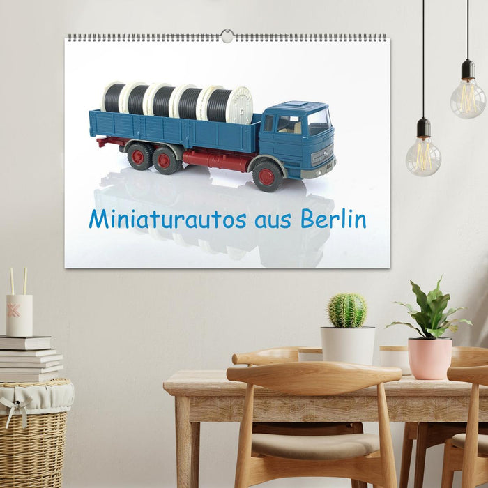 Miniaturautos aus Berlin (CALVENDO Wandkalender 2024)