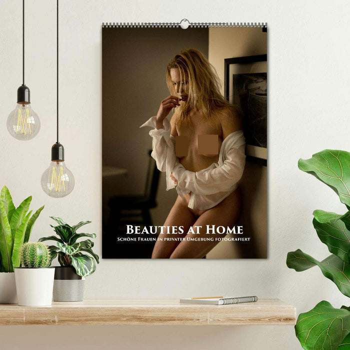 Beautés à la maison (Calendrier mural CALVENDO 2024) 