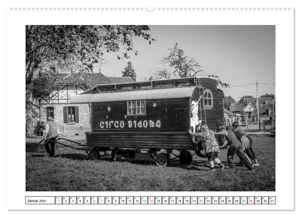 Unterwegs mit dem Zirkus (CALVENDO Wandkalender 2024)