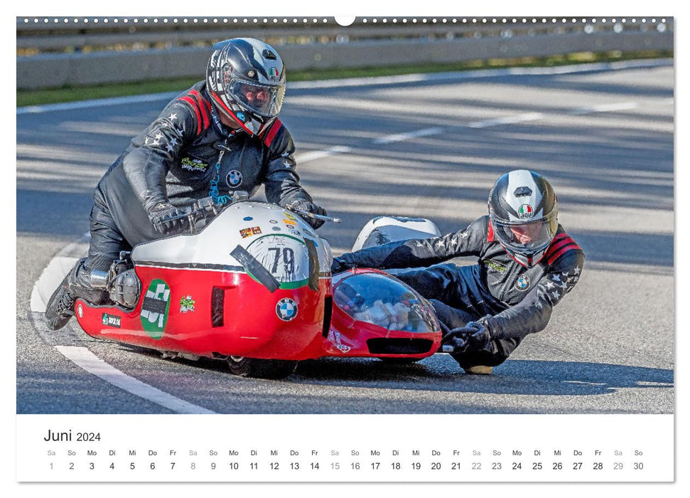 Motorradgespanne am Jochpass (CALVENDO Premium Wandkalender 2024)
