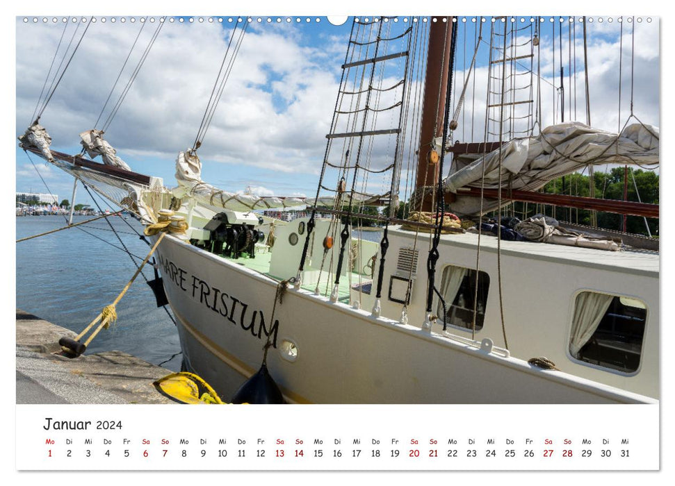 Travemünder Woche vom Windjammer aus (CALVENDO Premium Wandkalender 2024)