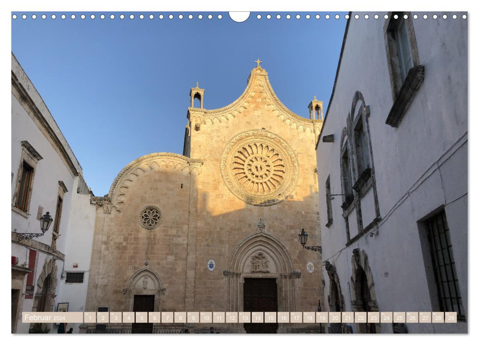 Ostuni - La ville blanche des Pouilles (Calendrier mural CALVENDO 2024) 