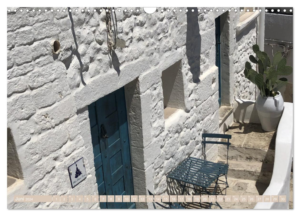 Ostuni - Apulia's white city (CALVENDO wall calendar 2024) 