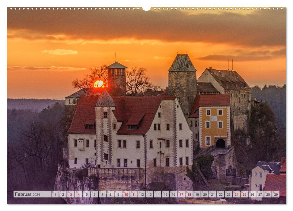 Die Burg Hohnstein im Wandel der Jahreszeiten (CALVENDO Wandkalender 2024)