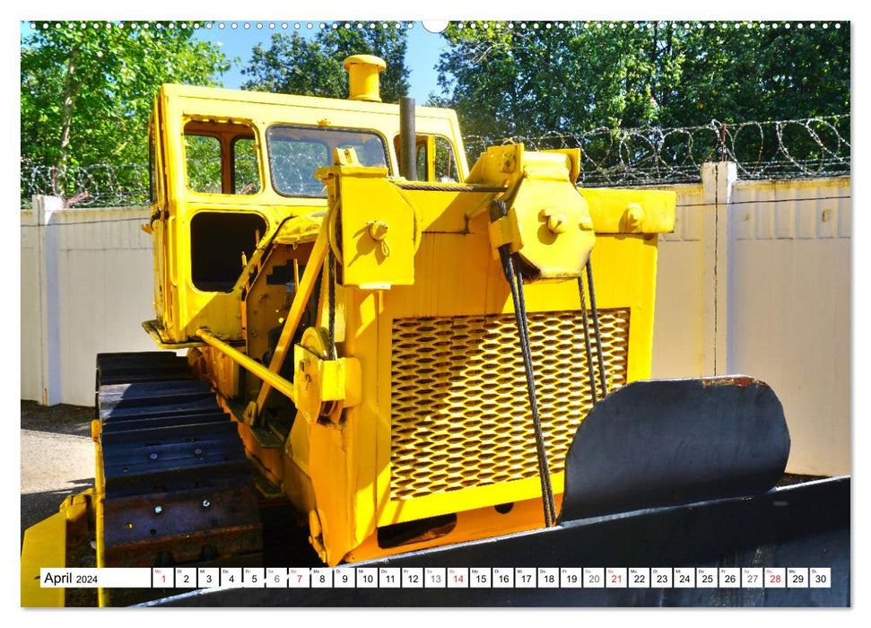 Gelbe Giganten - Kettentraktoren der UdSSR (CALVENDO Premium Wandkalender 2024)