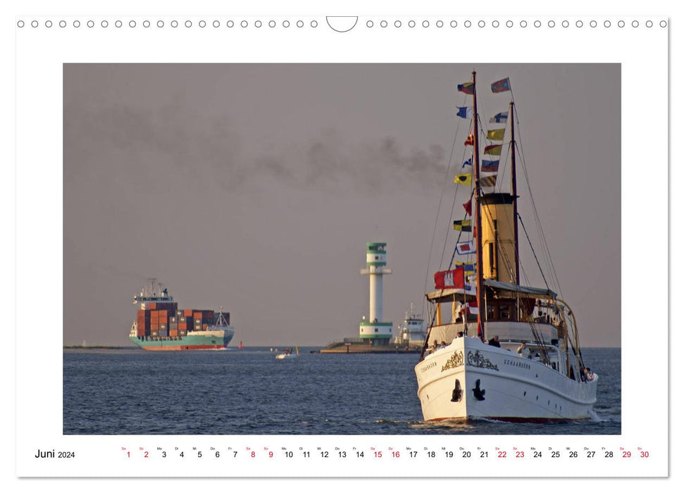 Smoke plumes over the Baltic Sea - ships under steam (CALVENDO wall calendar 2024) 
