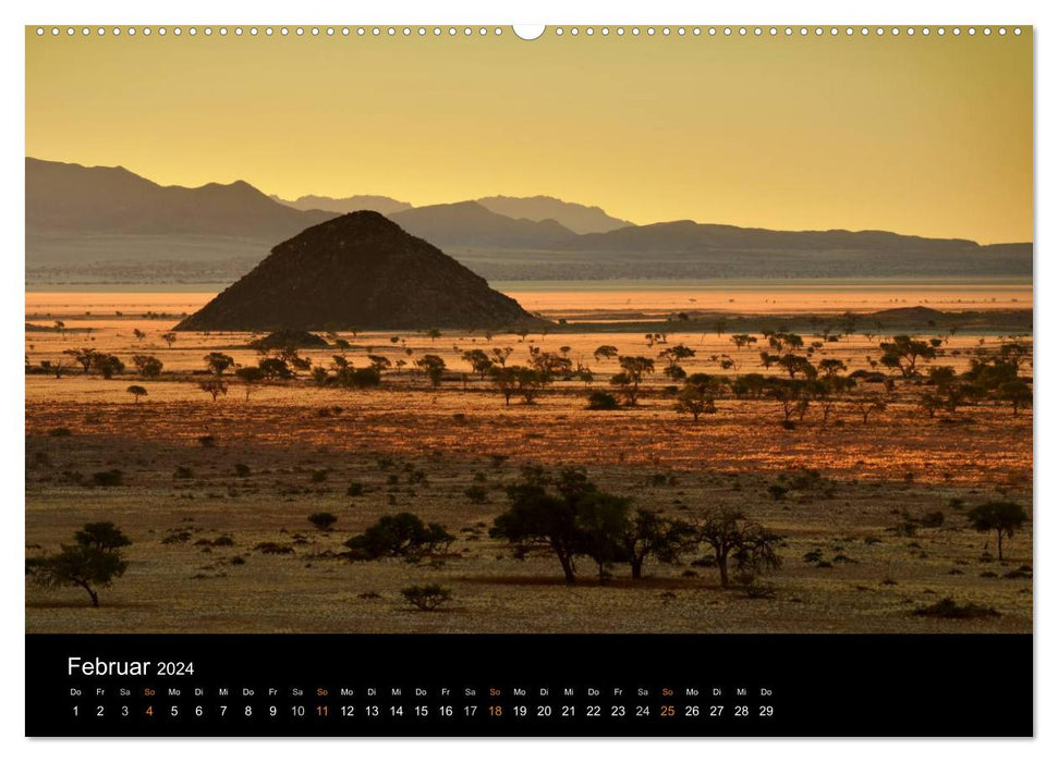 Namibia: Ein Traum von sanftem Licht und unendlicher Weite (CALVENDO Premium Wandkalender 2024)