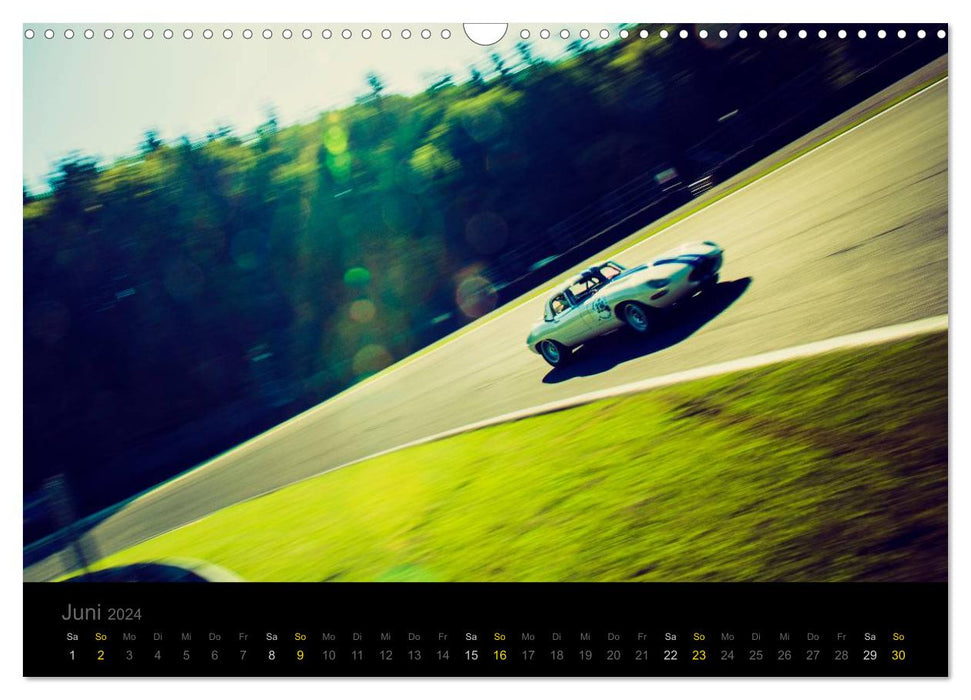 Leaping Cats - Jaguar E-Types on Track (CALVENDO Wandkalender 2024)