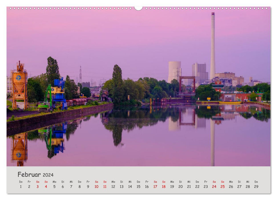 Herne: Stadt an Emscher und Kanal (CALVENDO Premium Wandkalender 2024)