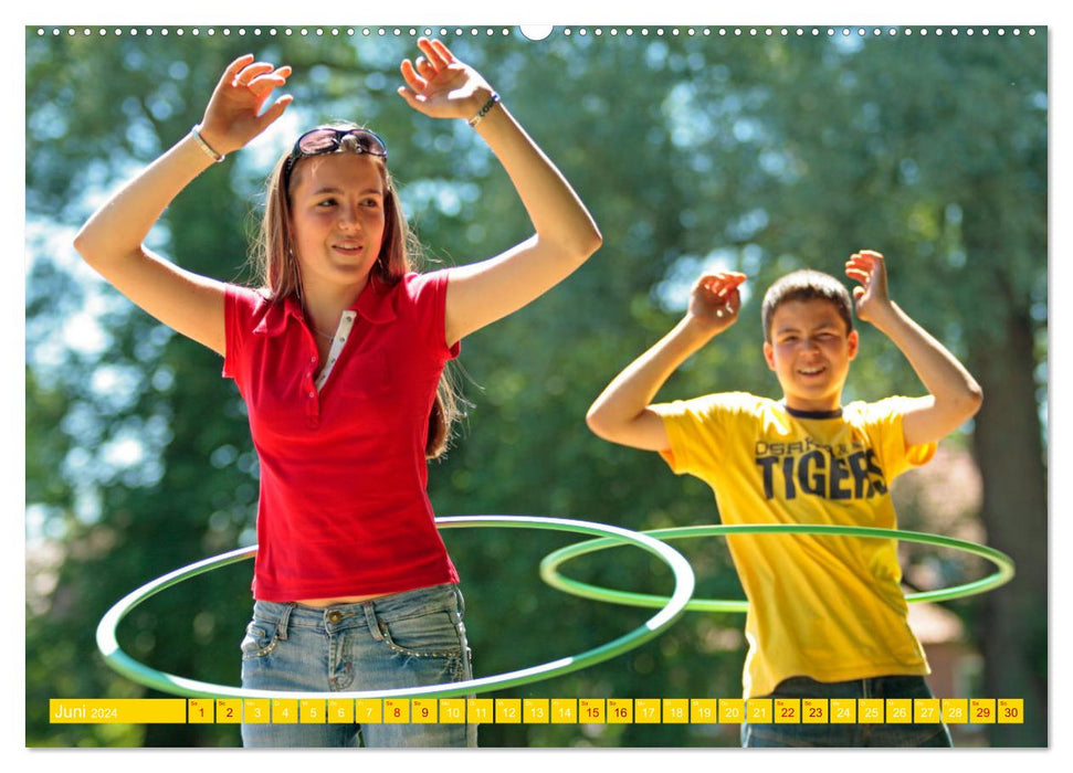 Spiel, Sport, Spaß Aktiv unter freiem Himmel (CALVENDO Premium Wandkalender 2024)