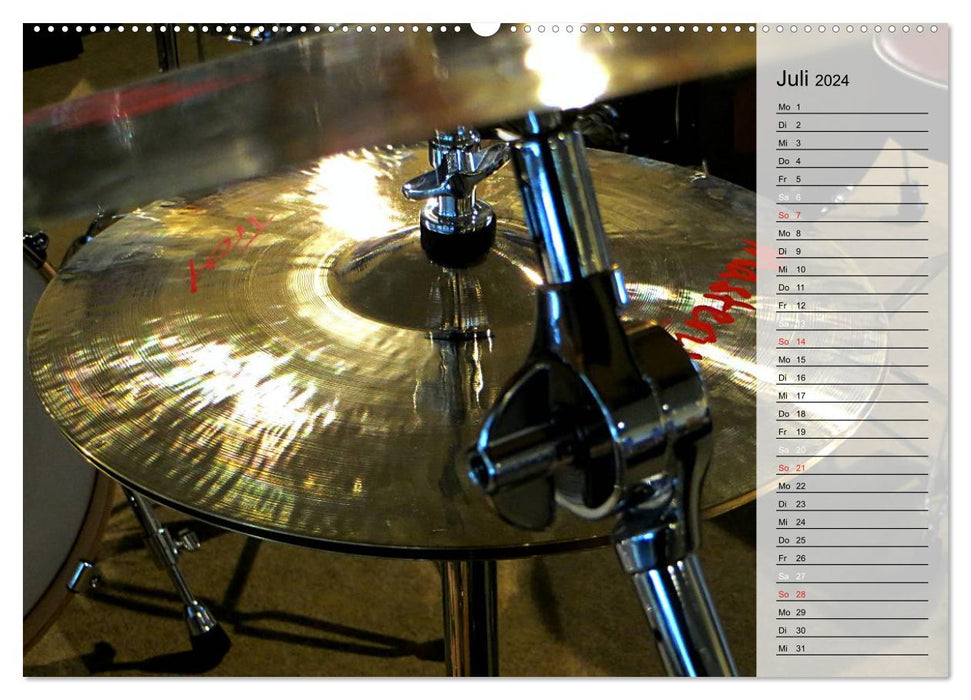 Schlagzeug onstage (CALVENDO Premium Wandkalender 2024)