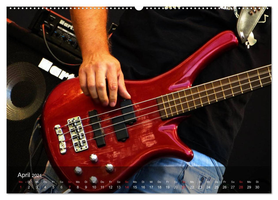 Bassgitarren im Rampenlicht (CALVENDO Premium Wandkalender 2024)