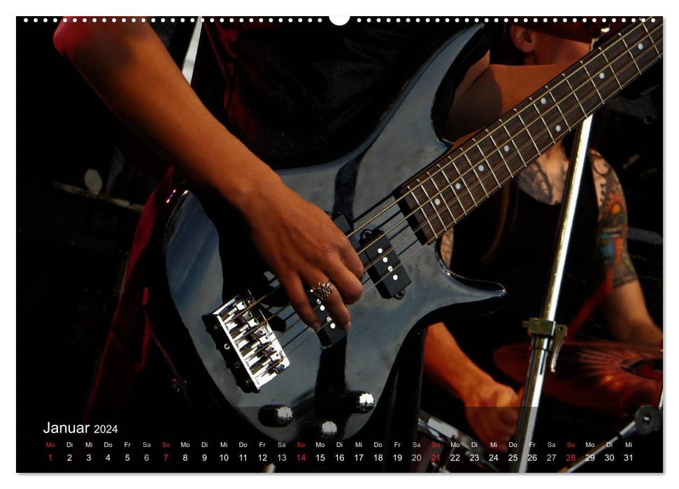 Bassgitarren im Rampenlicht (CALVENDO Wandkalender 2024)
