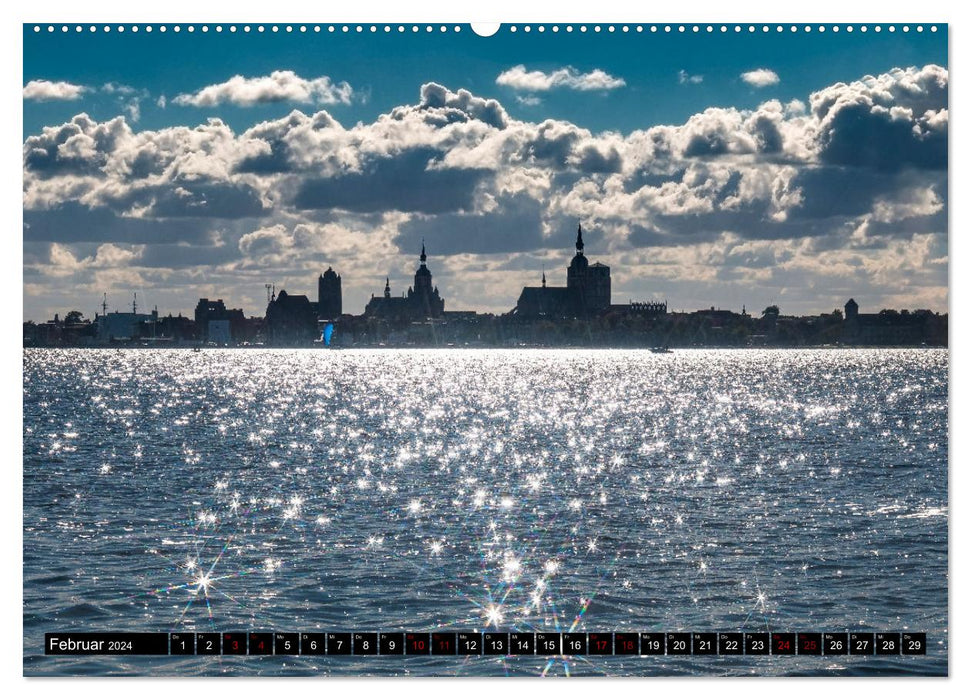 Stralsund, Eine Perle an der Ostsee (CALVENDO Wandkalender 2024)