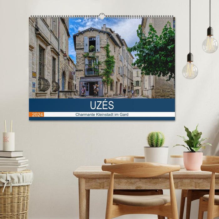 Uzés - Charmante Kleinstadt im Gard (CALVENDO Wandkalender 2024)