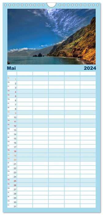Madeira - blaues Wasser, grüne Berge, bunte Blumen (CALVENDO Familienplaner 2024)