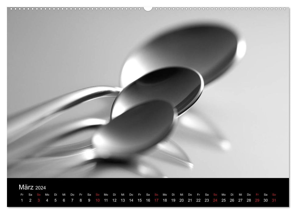 Abstraktes aus der Küche - Messer, Gabeln und Löffel kreativ in Szene gesetzt (CALVENDO Premium Wandkalender 2024)