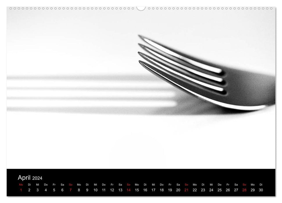 Abstraktes aus der Küche - Messer, Gabeln und Löffel kreativ in Szene gesetzt (CALVENDO Premium Wandkalender 2024)
