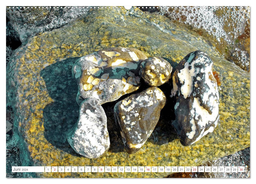 Pierrafeu sur Rügen - Magnifiques pierres à feu sur la plage de la mer Baltique (Calendrier mural CALVENDO Premium 2024) 