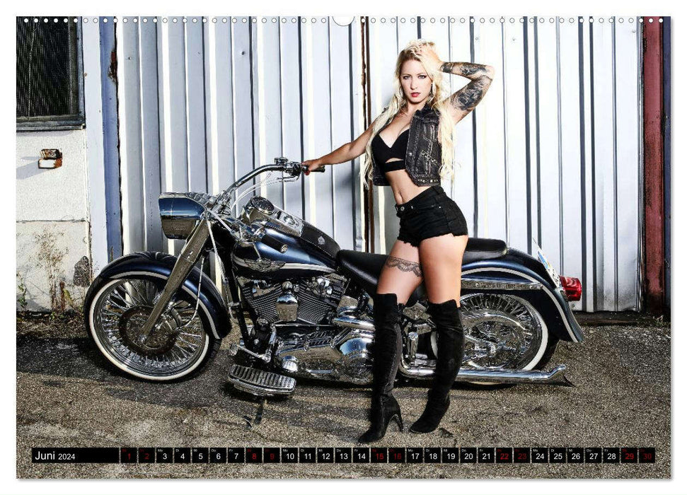 Motorräder & Sexy Girls (CALVENDO Premium Wandkalender 2024)