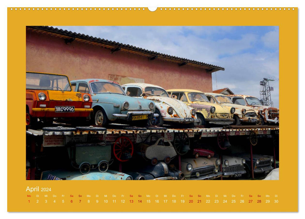 Forgotten Treasures - Vintage Cars in Junkyards (CALVENDO Wall Calendar 2024) 