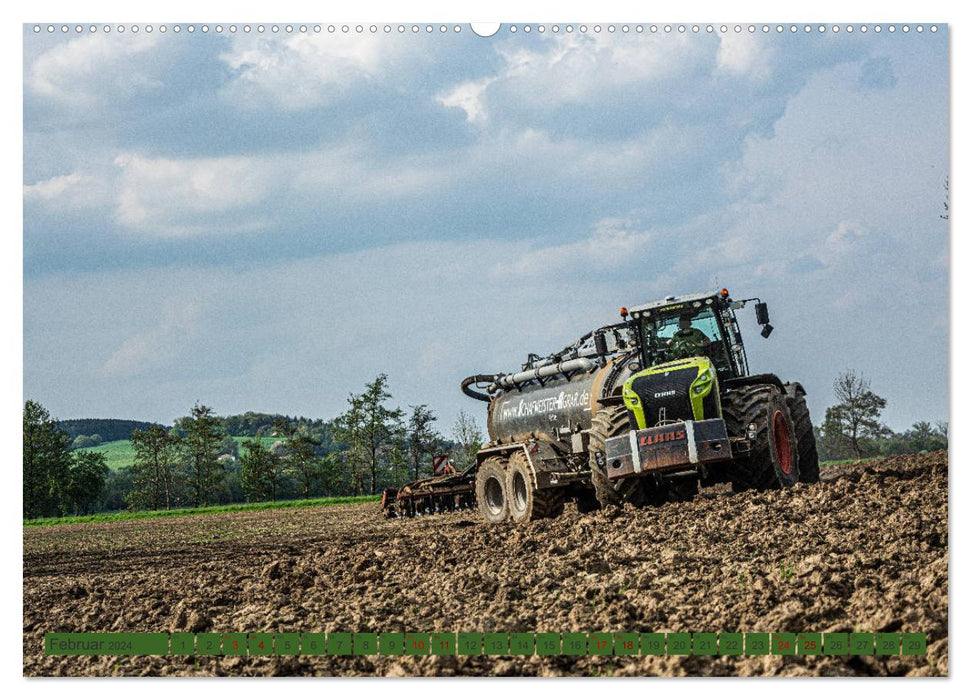 Agriculture - Manure spreading (CALVENDO Premium Wall Calendar 2024) 