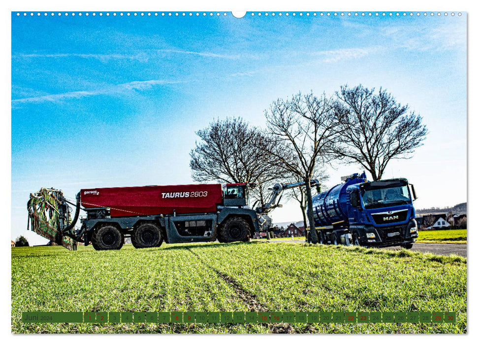 Agriculture - Manure spreading (CALVENDO Premium Wall Calendar 2024) 