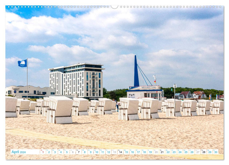 Warnemünde - Sommer, Sonne und Sand im Schuh (CALVENDO Premium Wandkalender 2024)