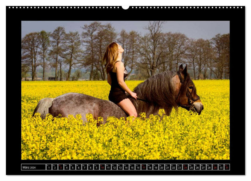 Titanen Girls 2024 - erotische Frauen und starke Pferde (CALVENDO Wandkalender 2024)