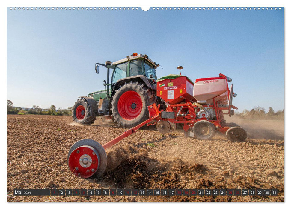 Landtechnik im Einsatz (CALVENDO Premium Wandkalender 2024)