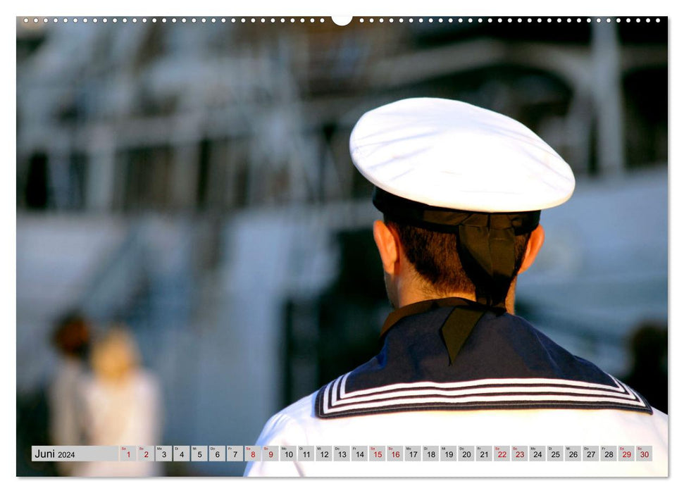 Maritime. Hamburg harbor, photographed by Ralf Kretschmer (CALVENDO wall calendar 2024) 