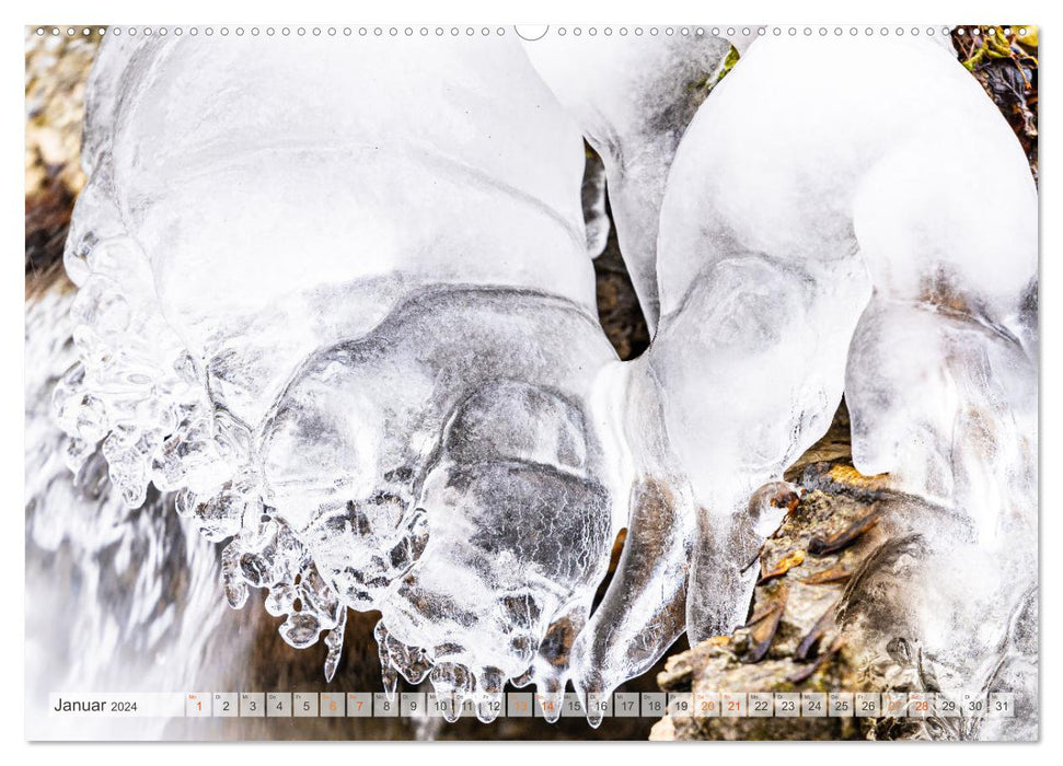 Eisige Strukturen fotografiert am Uracher und Gütersteiner Wasserfall (CALVENDO Premium Wandkalender 2024)